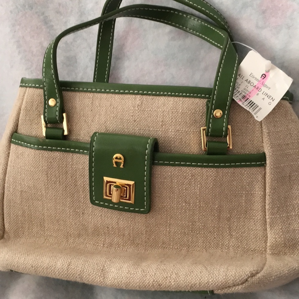 3 handbags UGG Etienne aigner new and wallet - Picture 3 of 4